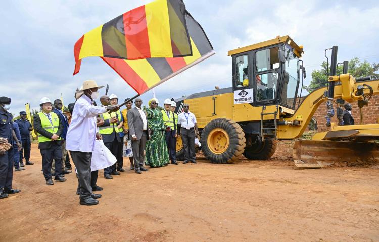 President Museveni flags off construction of key Kayunga–Galiraya road to link Northern and Central Uganda
